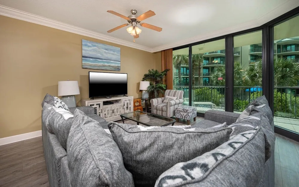 Phoenix On The Bay 1214 2 Bedroom Condo