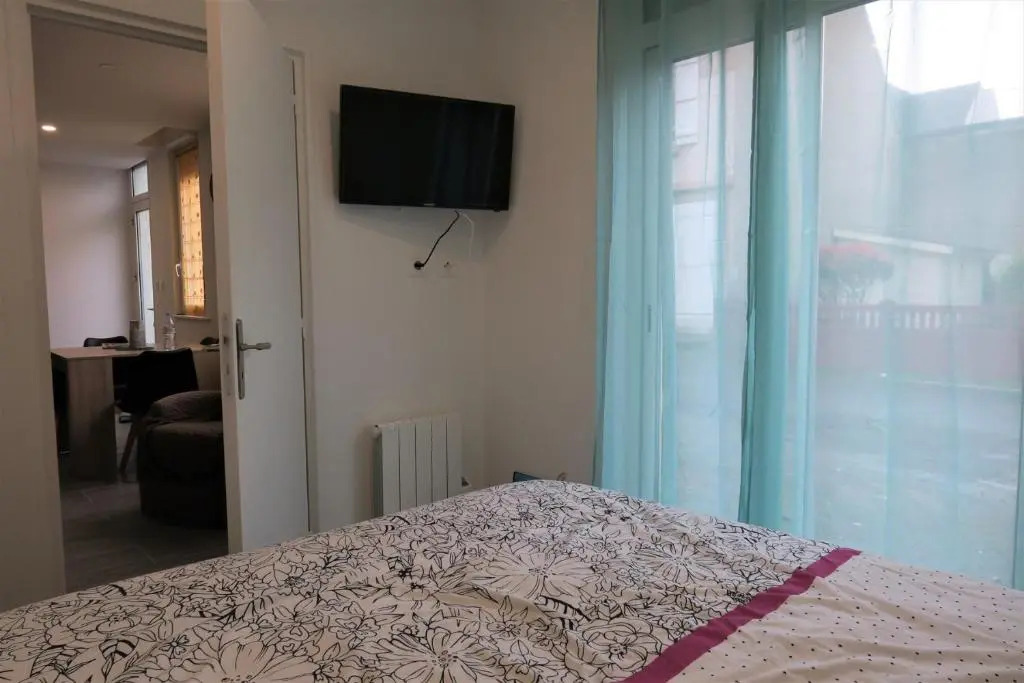 Appartement rénové avec WIFI bien équipé au centre ville de PERROS-GUIREC - Ref 940
