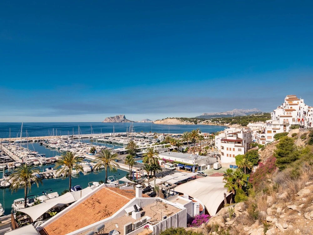 Beautiful 8-persn Villa in Moraira, Large Terraces and Heated Swimming Pool; Unique View