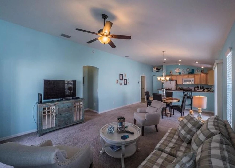 Amber Court 871 by White Pelican VR