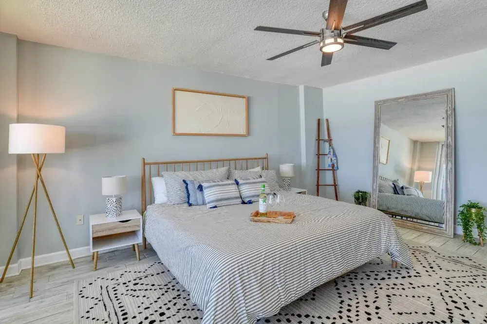 Sand Dollar 306