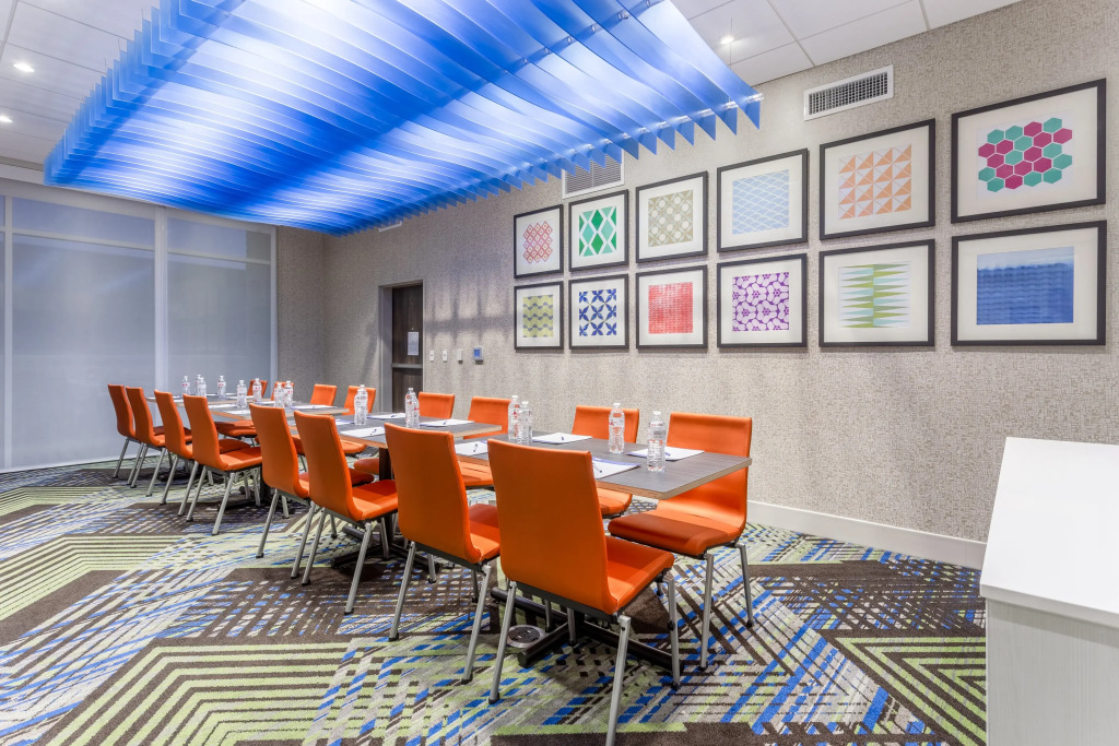 Holiday Inn Express & Suites - Florence - Cincinnati Airport by IHG