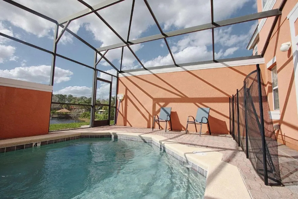 3175 Encantada