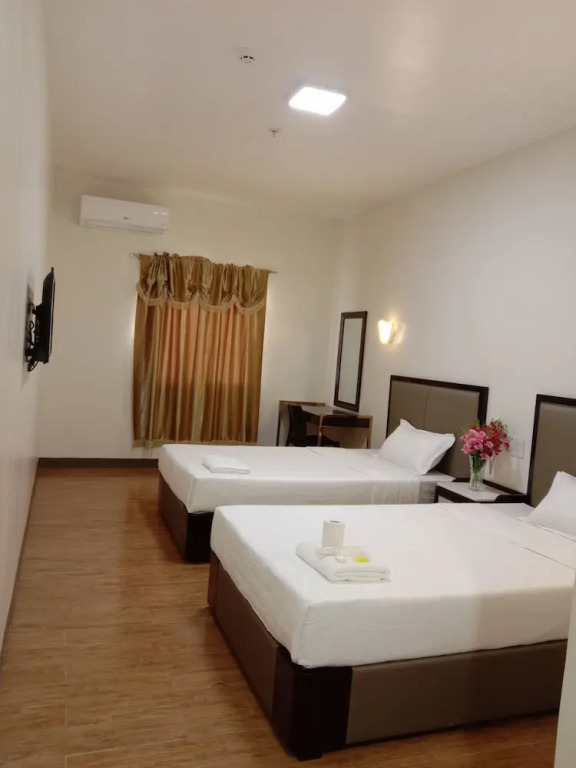 Meaco Royal Hotel- Lucena