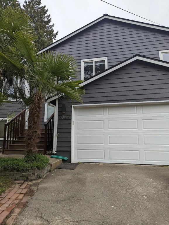 Seattle Vacation Home - The Newsroom