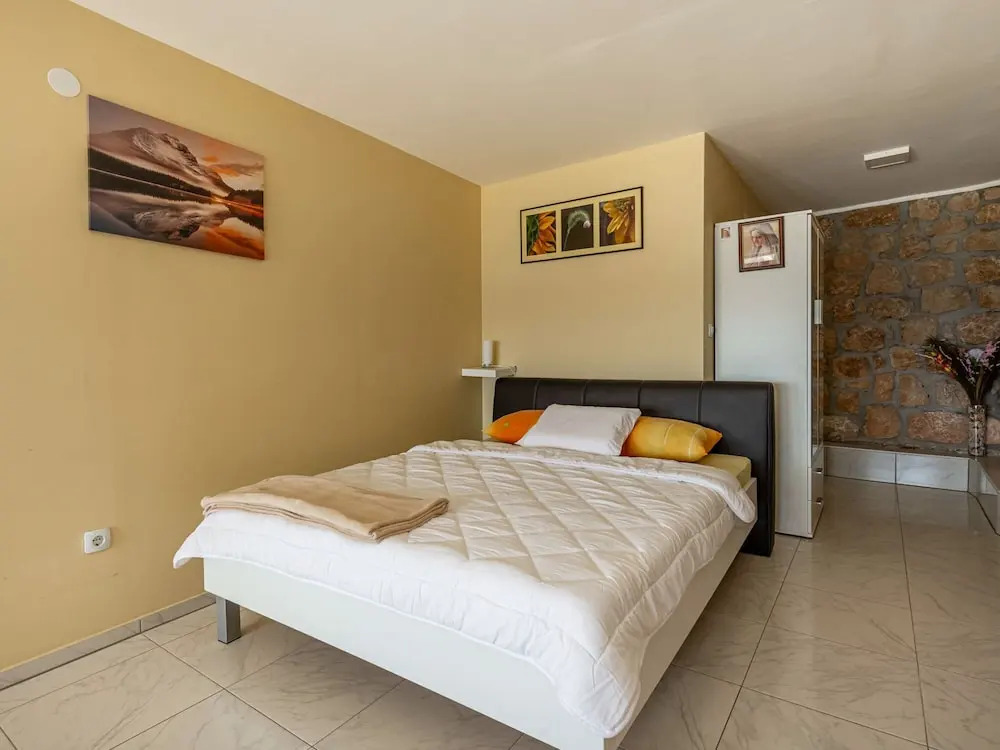 Captivating Holiday Home in Tribanj near Sea