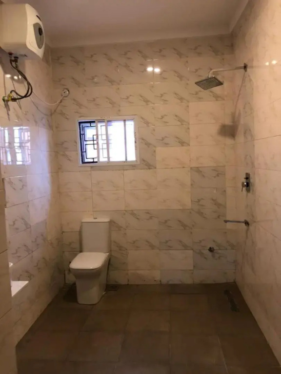 Well furnished and very spacious 2bedroom apartment in Wuye