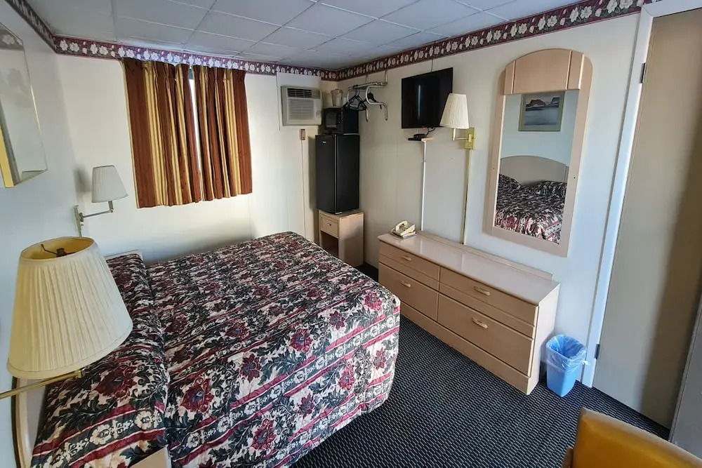 DuBois Manor Motel