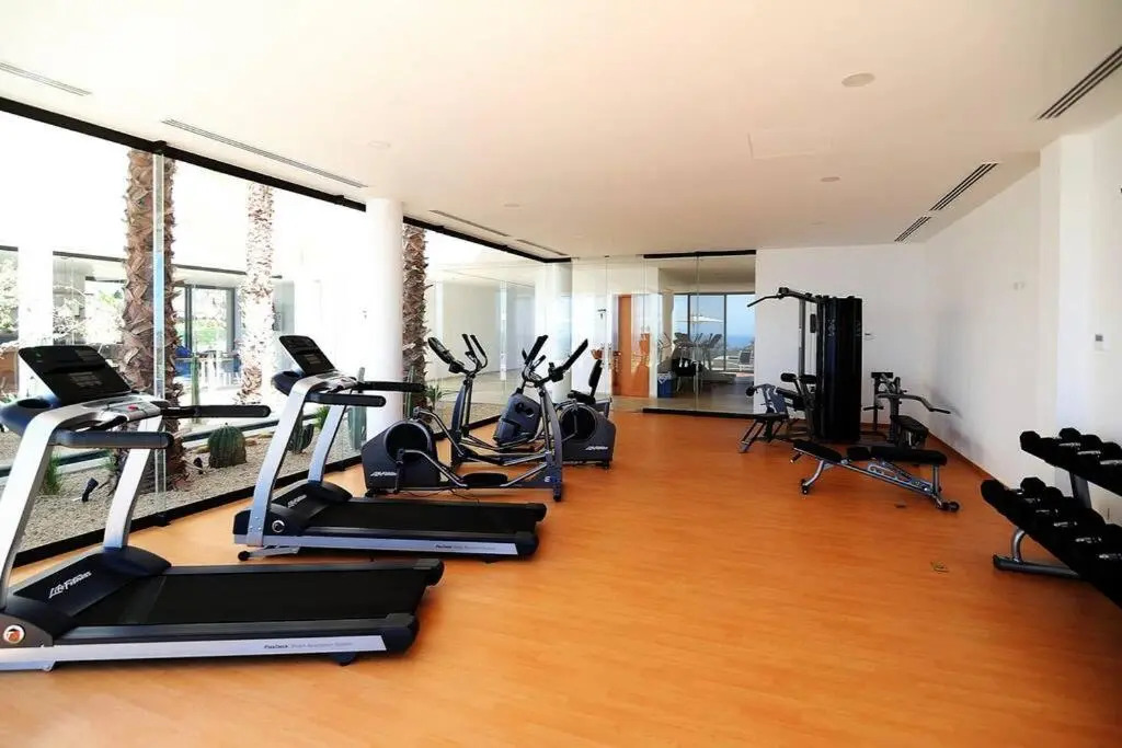 Beautiful Home & Office with arch view! Solaria G 304