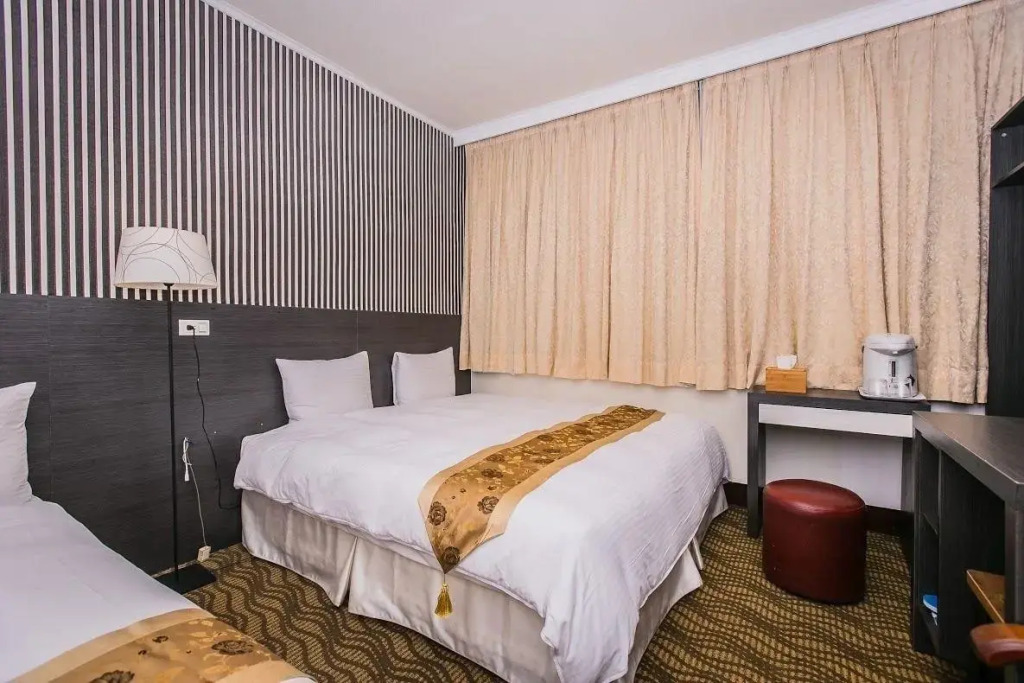Queens Hotel