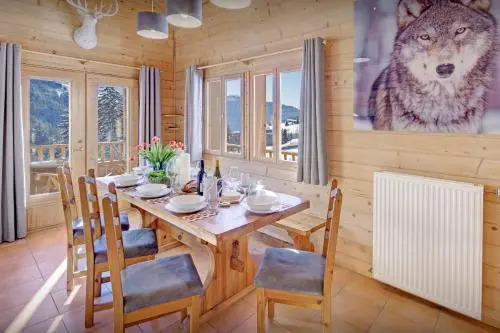 Chalet des Momes - OVO Network