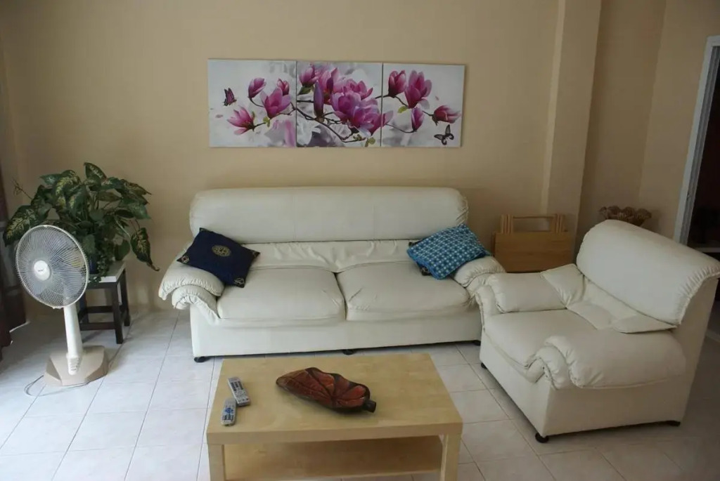 Sammy Seaview Mae ramphueng Beach Front Homestay Apartment แซมมี่ ซีวิว ที่พักวิวทะเลหน้าหาดแม่รำพึง