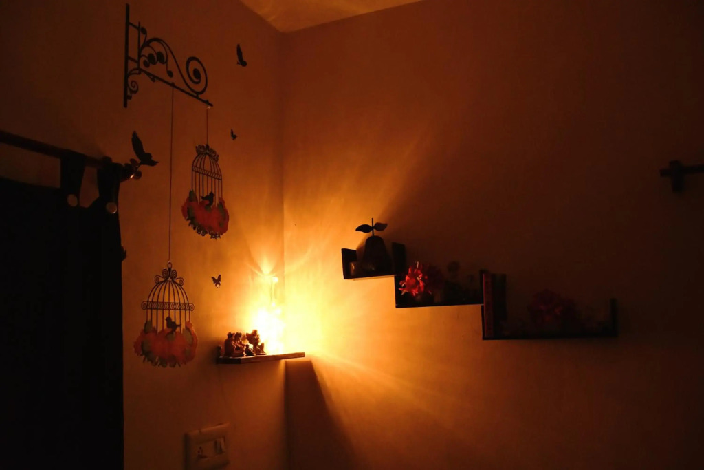 Cheerful 2 BHK Home With Free Parking & Nature View