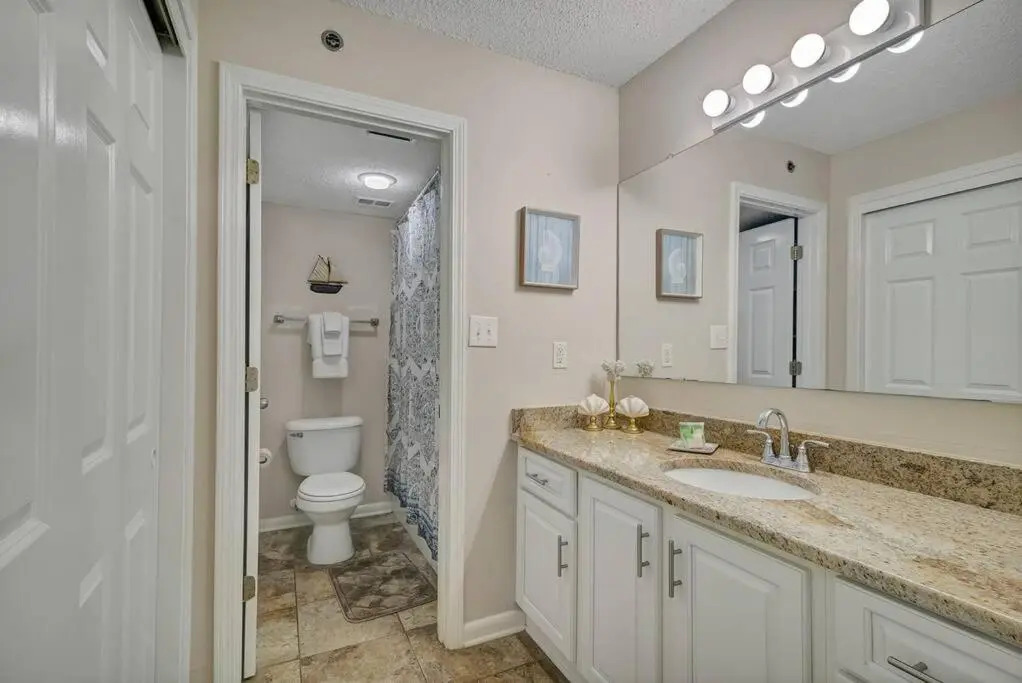 Four Winds 804 - Beachfront 2bd/2ba - Elevator replacement 4/4 to 5/24