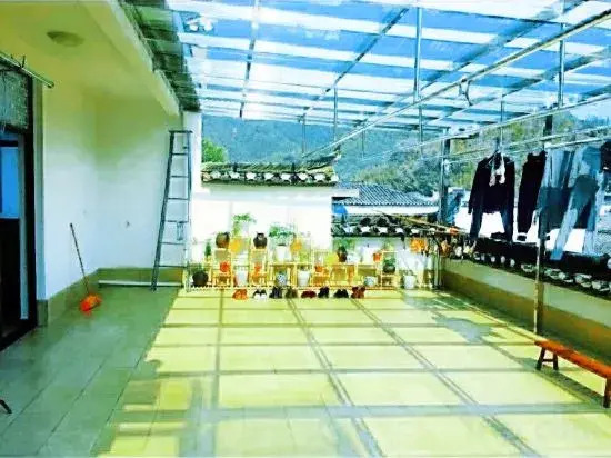 Qingyou Hostel