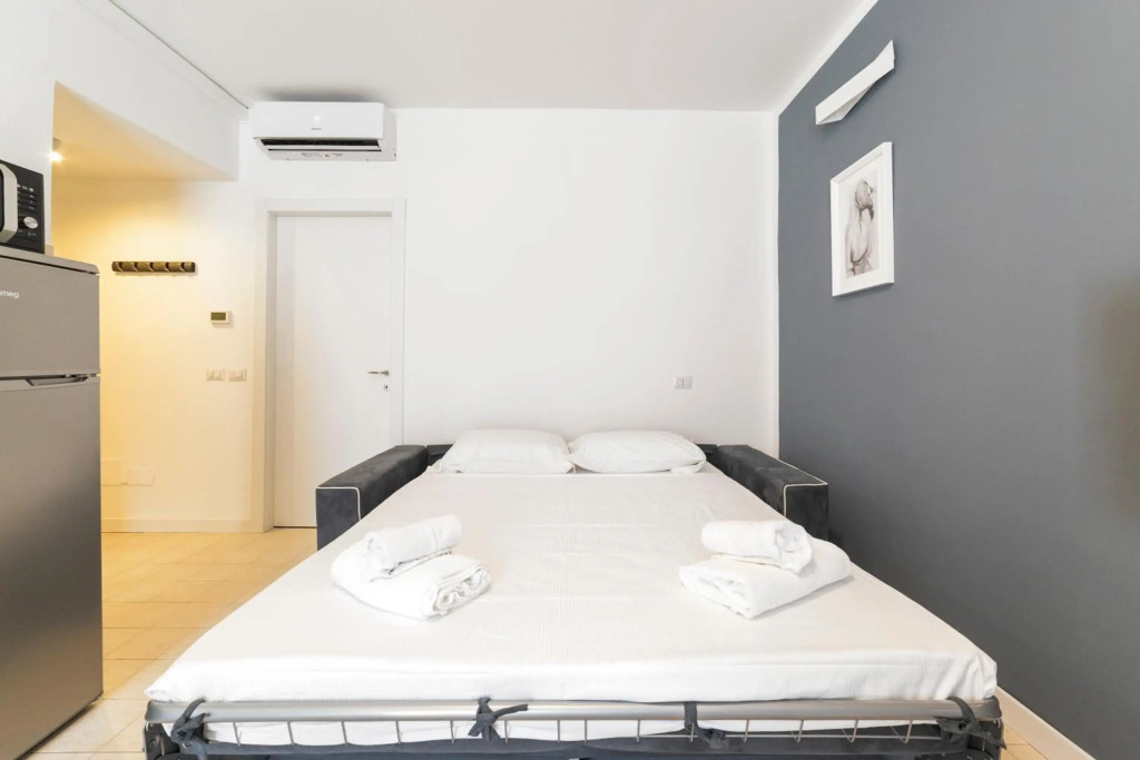 Roomy Apartment X6 close to Subway!