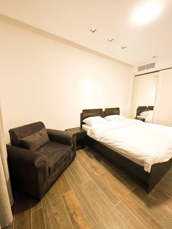Central Apartment For Rent 28
