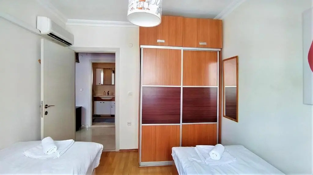 Flat Close to Beach With Balcony in Konyaalti