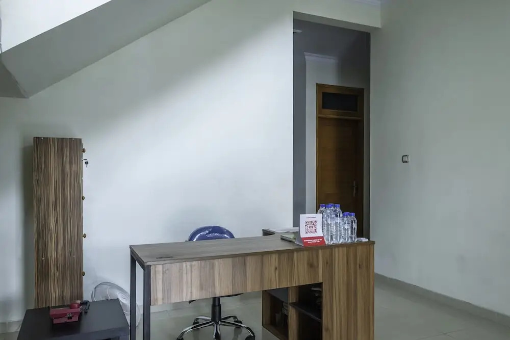 Zleepy Ks Tubun by OYO Rooms