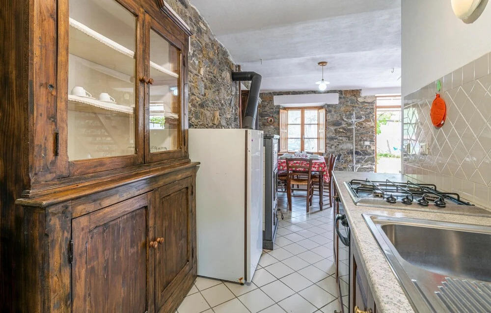 Awesome Home in Loco di Rovegno With Wifi and 4 Bedrooms
