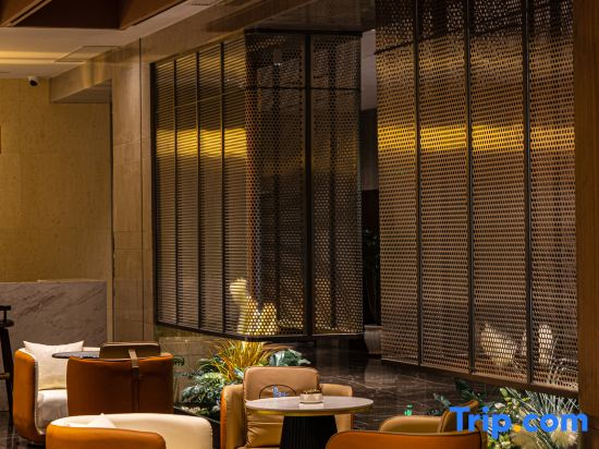 Ruyi Feitian International Hotel (Qilihe Bridge Branch, West Lanzhou Railway Station)