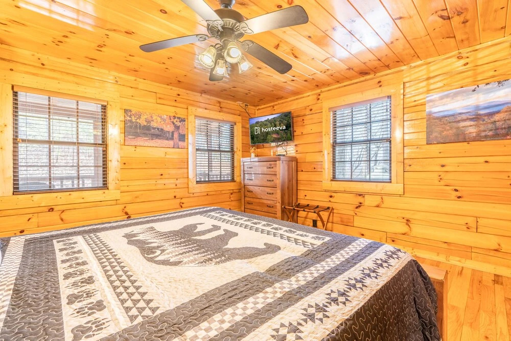 Comfort Cabin Bearway To Heaven w Private Hot Tub