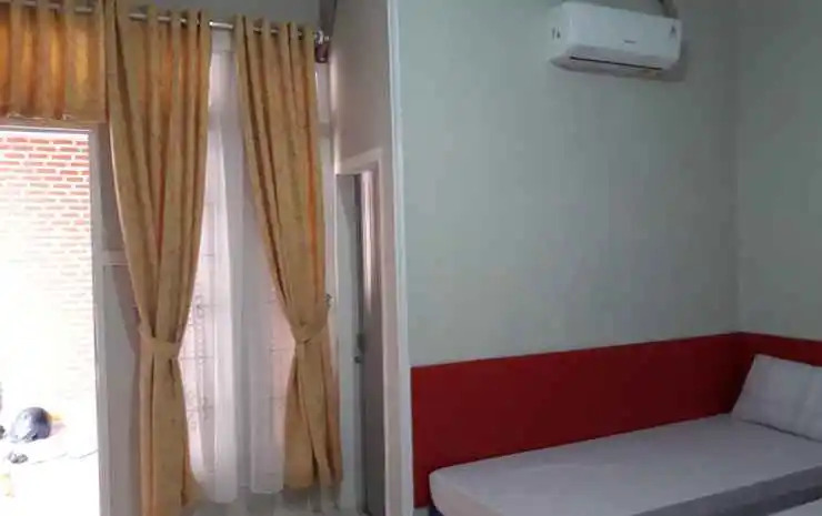 Triple A Homestay 3 (Syariah)
