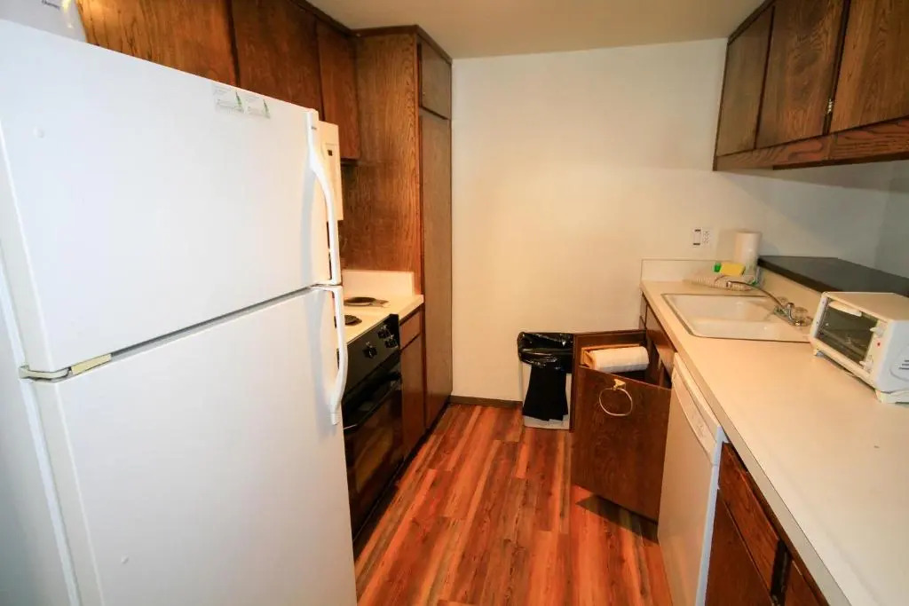 Horizon's 4 169 2 2 Bath 2 Br condo by RedAwning