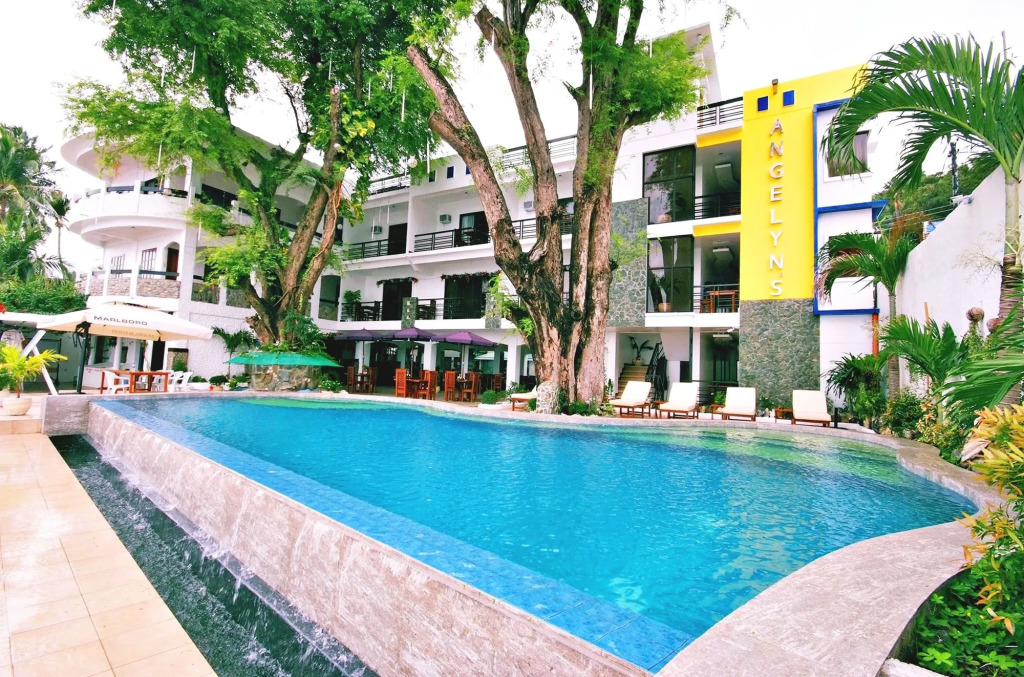 Angelyn's Dive Resort