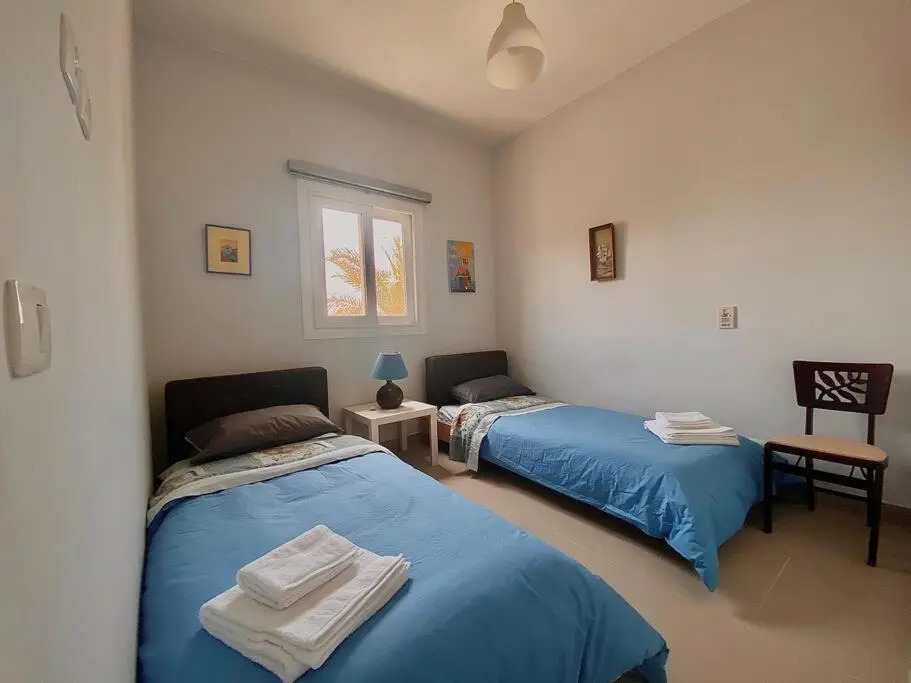 La Notina-3 BR Apt in Waterside, pool/lagoon view