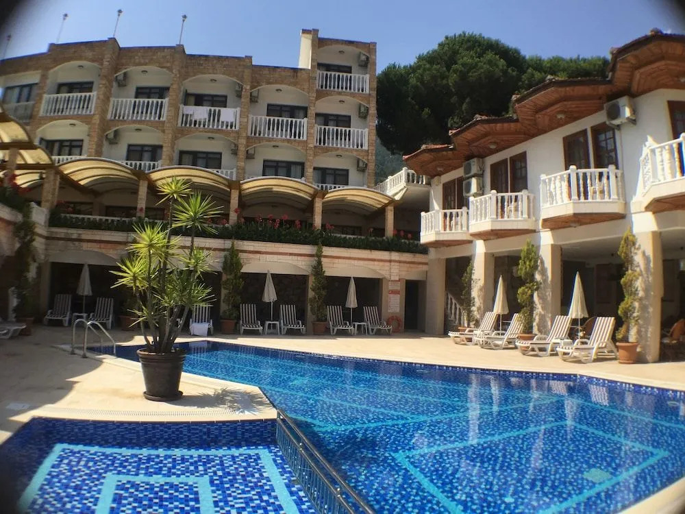 Ates Otel