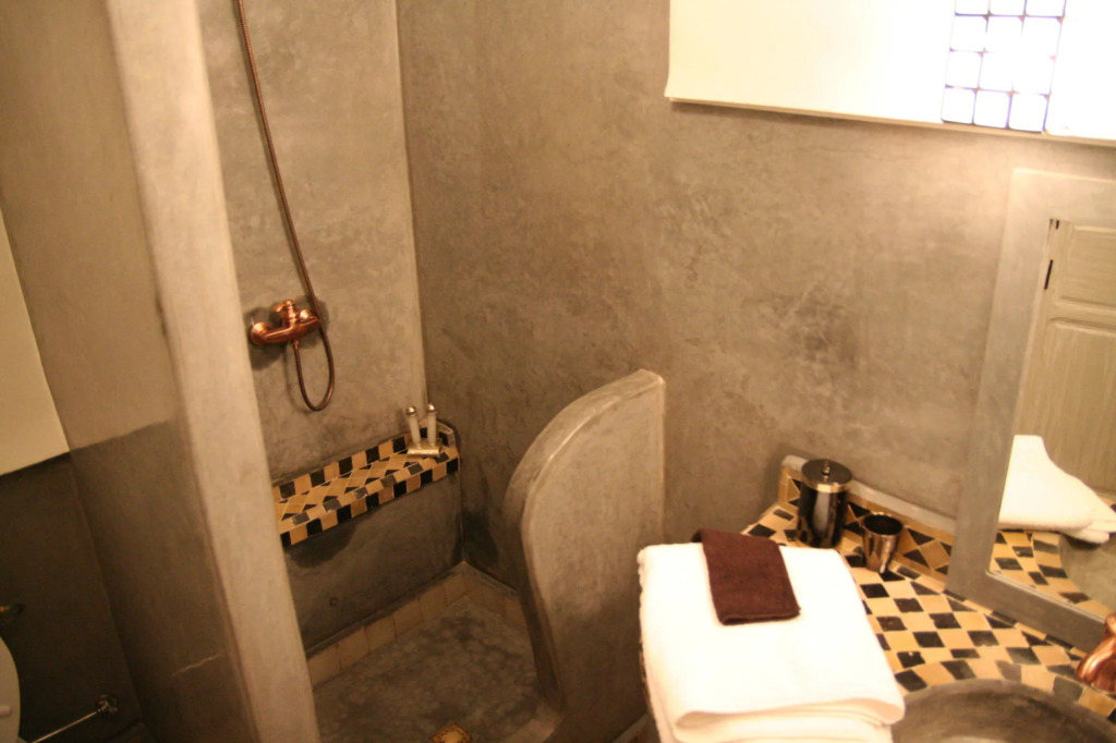 Riad 5 sens