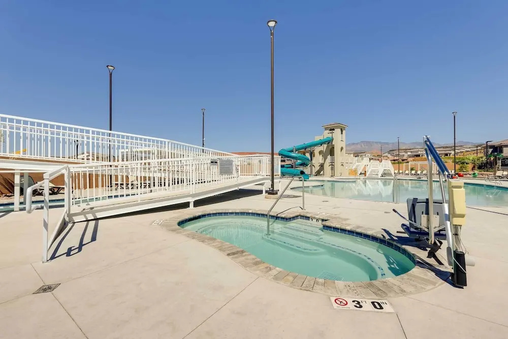 37 Mi to Zion: Family Escape w/ Pool Access!