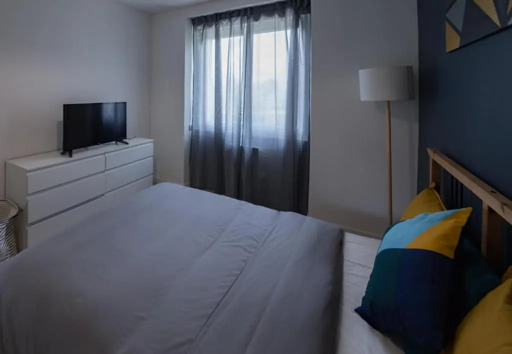 Appartement 3 chambres - Parking - Wifi - Buanderie - Jardin