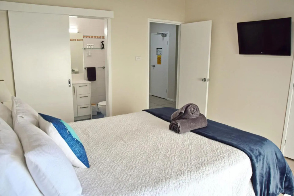 Tradewinds Apartment 4