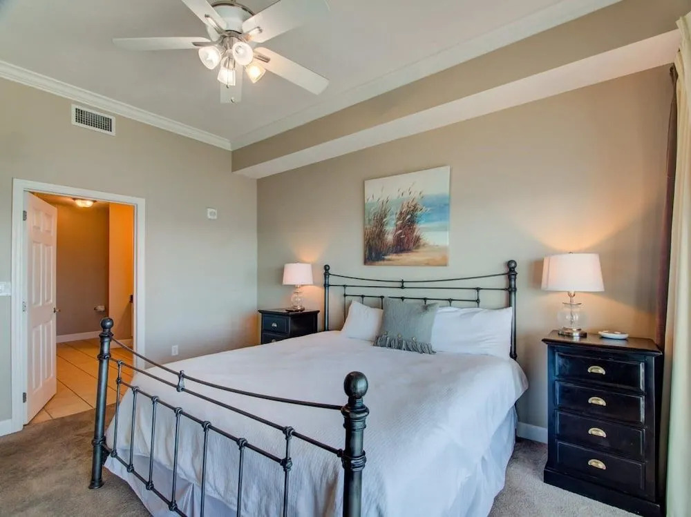 Penthouse with panoramic view of Gulf Shores