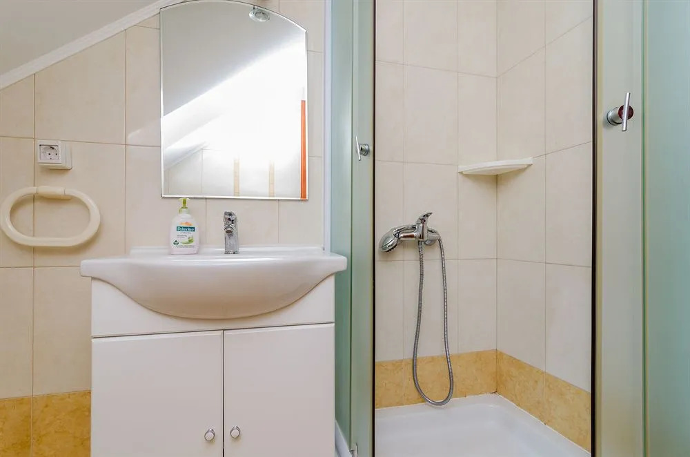 Rooms Mozara