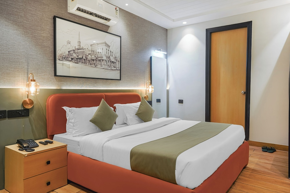 Hotel Highway Greens Near VR Punjab Mall Airport Road Mohali Chandigarh
