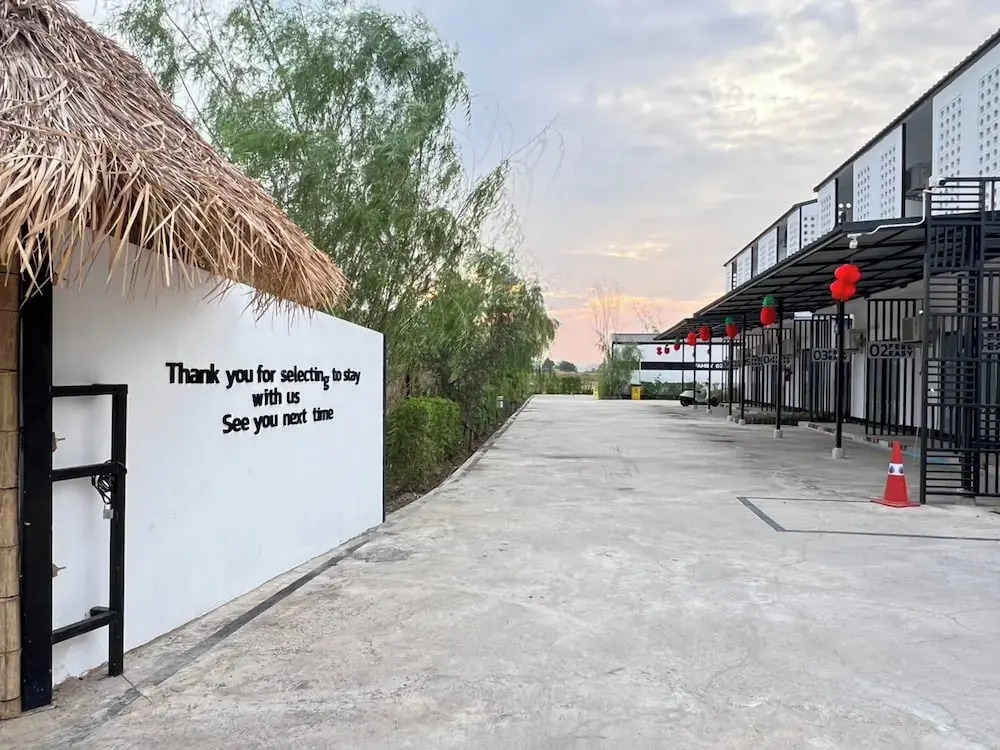 Penguin Villa Resort & Bistro