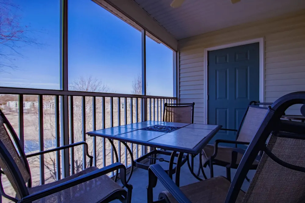 Nature's Mix 2 Bedroom Condo by RedAwning