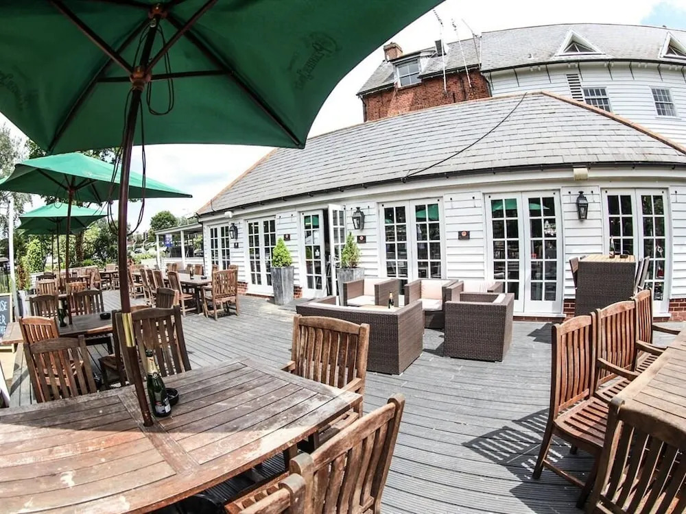 The Riverside Inn