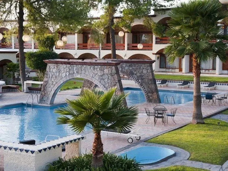 Cantesse Hotel