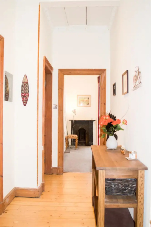 2 Bedroom Apartment in Edinburgh With Views