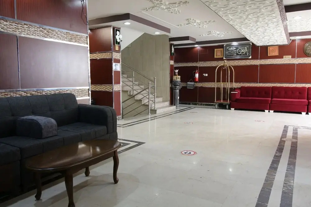 OYO 594 Taj Lamar Furnished Apartments