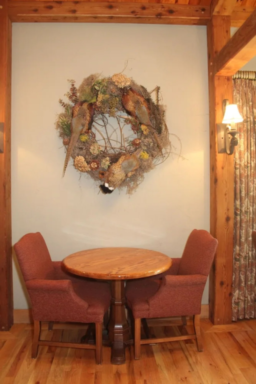Village Inn - Blowing Rock