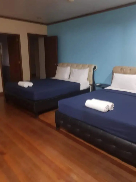 Platinum Hotel