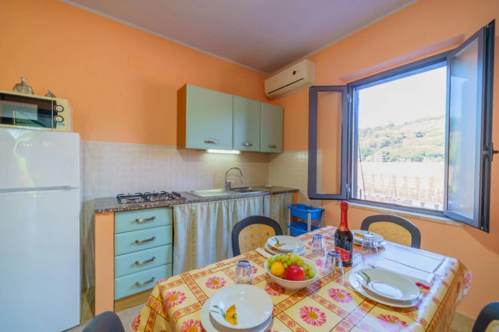 Multicolor Apartment 4 Sea and Nature-APPARTAMENTO MULTICOLOR 4