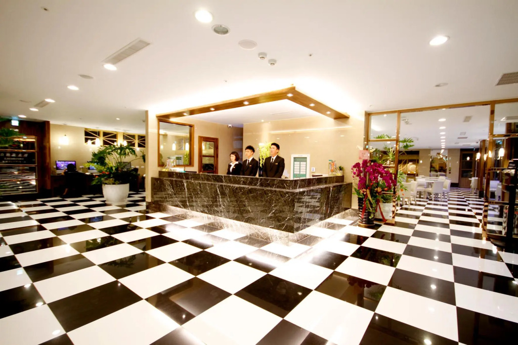 Kindness Hotel - Kaohsiung Main Station