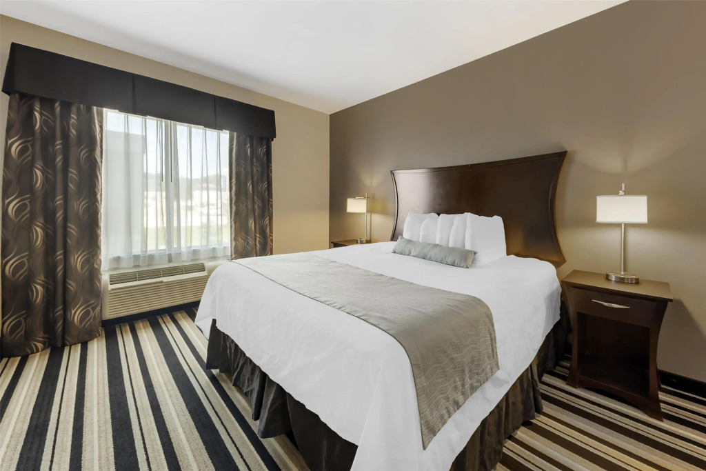 Best Western Plus Sand Bass Inn and Suites