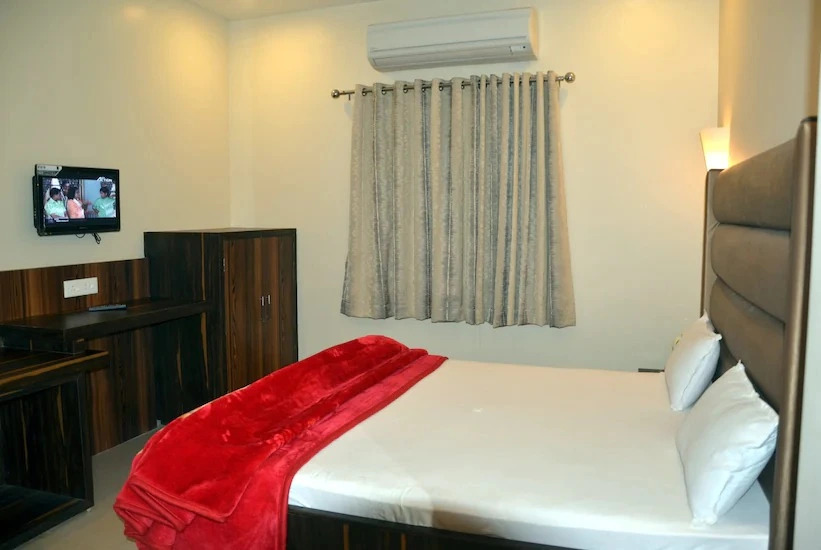 Hotel Heera Continental